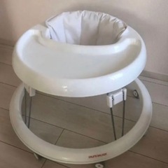 歩行器　白　
フルーツウォーカー
