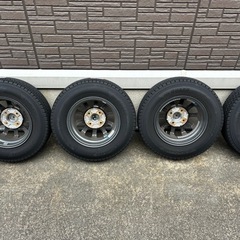 145/80R12 スタッドレスタイヤとホイールセットの画像
