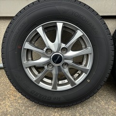 145/80R12 スタッドレスタイヤとホイールセットの画像
