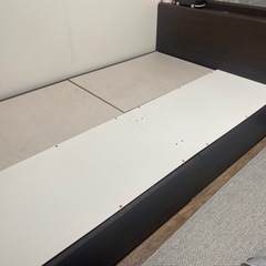 セミダブルベッド　マットレス無し