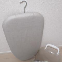 【中古品】アイロンとアイロン台のセットの画像