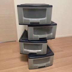 コンパクトめな衣装ケースの画像