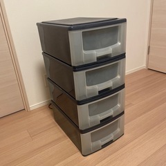 コンパクトめな衣装ケース