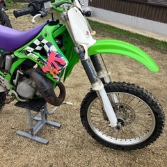 カワサキ　KX125 2ストエンジンレーサー車両の画像