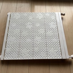 「美品」突っ張り棚
