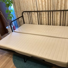 【IKEA】FYRESDAL フィーレスダル デイベッドフレーム × 【IKEA】 HUSVIKA フスヴィーカマットレスのセット