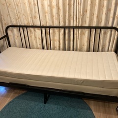 【IKEA】FYRESDAL フィーレスダル デイベッドフレーム × 【IKEA】 HUSVIKA フスヴィーカマットレスのセット