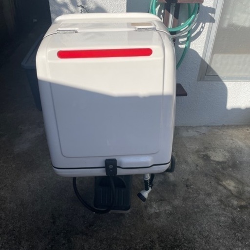 デリバリーボックス　バイク