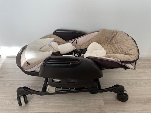 [値下げ！]新生児応援4点セット！！（電動ネムリラ・ベビーカー・抱っこ紐他）