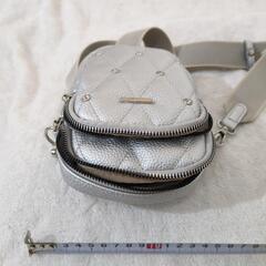 2024年購入品　未使用しまむら　ショルダーバッグ　スマホショルダーの画像