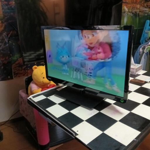 液晶テレビ　レグザ　23 型