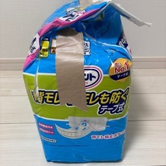 【お取引中の為、募集停止します】Lサイズ大人用オムツ、テープタイプの画像