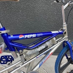 丸石自転車とペプシエアーバイクのコラボ自転車の画像