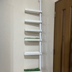 可動式突っ張る飾り棚