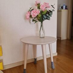 テーブル