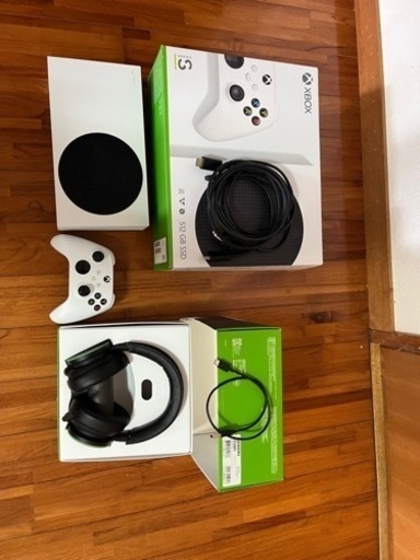xbox series s本体とワイヤレスヘッドセット