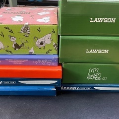 お皿やボウルなどの画像