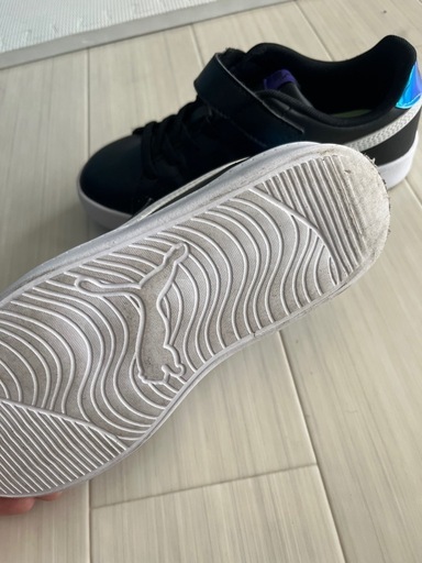 美品Pumaキッズスニーカー2足セット