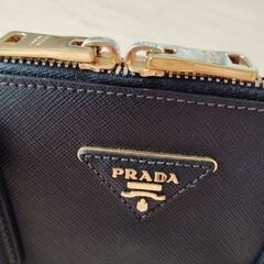 最終値下げ！明日で終了！超お買い得！　美品　PRADA　プラダ　鞄　ハンドバッグ　の画像