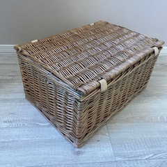　インテリア　トランク　カゴの画像