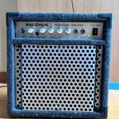 ベースアンプ　バッカス