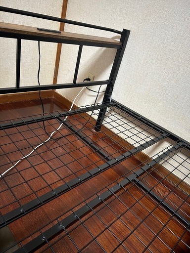 コンセント付きシングルベッド