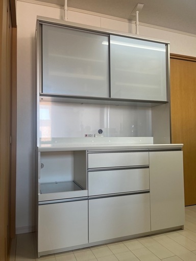 【決まりました】【美品】食器棚Pamouna