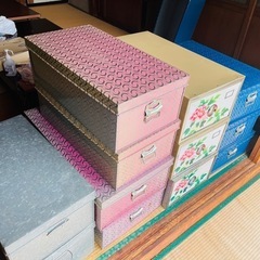 スチール衣装ケース　昭和　レトロ　1つ200円の画像