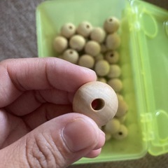 木製ビーズ　ハンドメイド　　おもちゃの画像