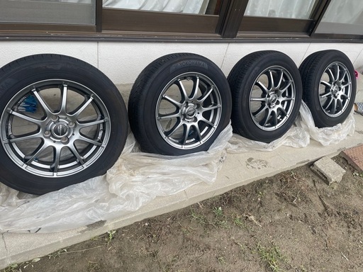 シュナイダー　スタッグ、ヨコハマ　ブルーアース　15インチ