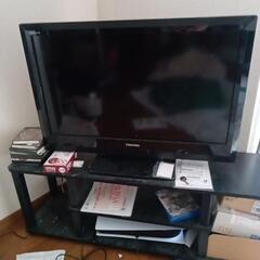 液晶テレビ32型・テレビ台・PC他