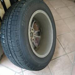 エスティマ　スタットレスタイヤの画像