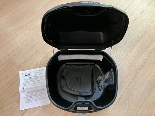 GIVIリアボックス37L