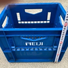 【残り7個】ミルククレート　コンテナケース　コンテナボックス　プラスチック　牛乳　明治　レトロ　椅子　踏み台　の画像