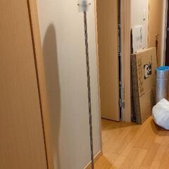 シンプルな間接照明もらってください