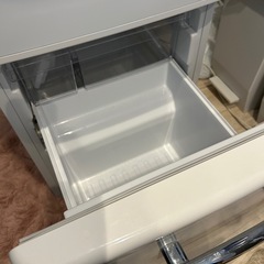 エディオン レトロ調2ドア冷蔵庫 149L 動作品 2019年製の画像