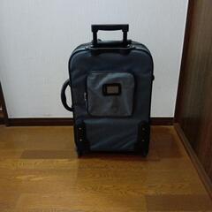 キャリーケース　スーツケースの画像