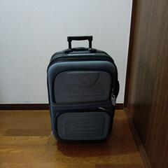 キャリーケース　スーツケース