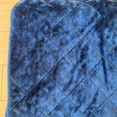 こたつ敷き（取り引き中）の画像