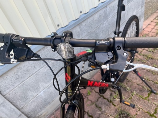 購入者の方決まりました。KAGRA カグラ　クロスバイク　パンク修理、整備必要　　