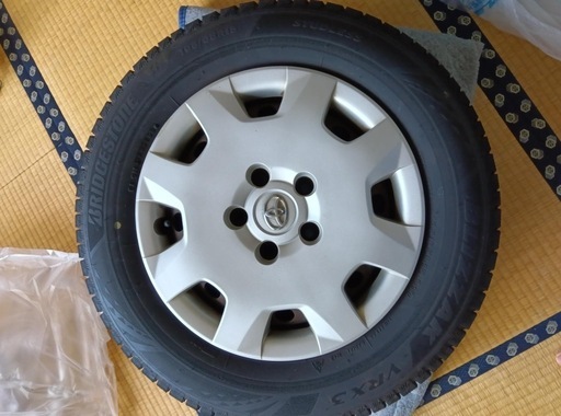 (決まりました)BRIDGESTONE VR3 スタッドレスタイヤ(ホイール付)4本セット 195/65R15