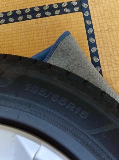 (決まりました)BRIDGESTONE VR3 スタッドレスタイヤ(ホイール付)4本セット 195/65R15