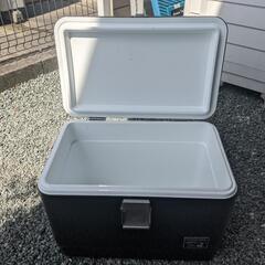 【中古】【キャプテンスタッグ】クーラーボックス25lの画像