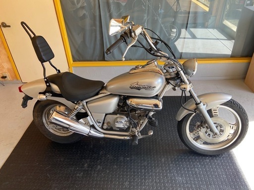 ホンダ マグナ50