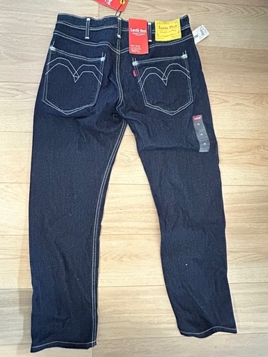 新品タグ付きLevi's Red 501 w32 L32 ダークブルーデニム