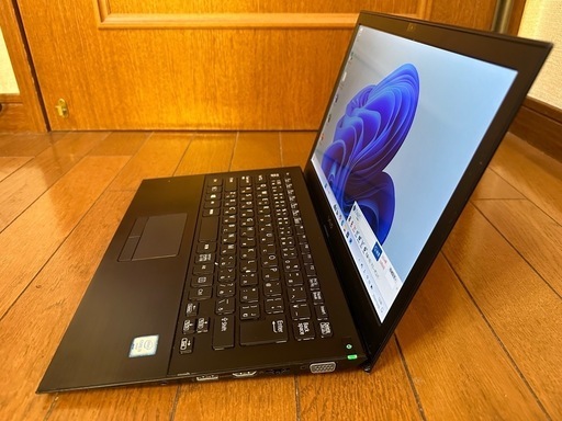 SONY VAIO 13.3型ノートPC ！SSD256GB メモリ4GB☆Core i3-6100U Web