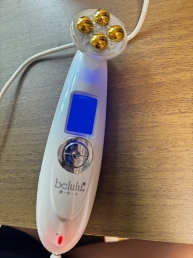 beluluプレミアム美顔器を譲ります