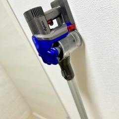 dyson(ダイソン)コードレスクリーナーセットの画像