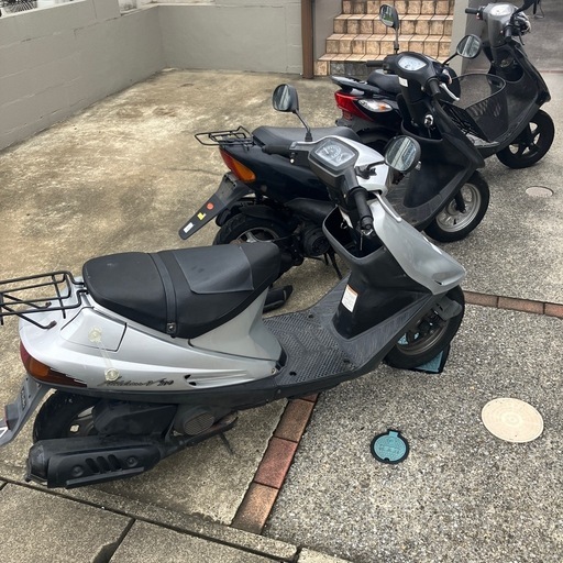 3台まとめ売り　アドレスV 100    DIO   ジョグZR　3台ともエンジンはかかります。ばら売りしません