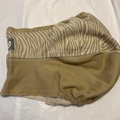 Cuddle Me ニットのスリング　ベージュ　ゼブラ　抱っこ紐　の画像